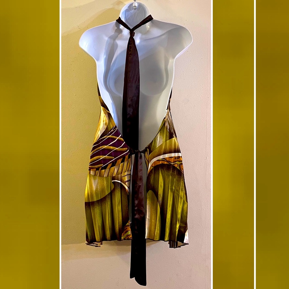 Pleated Tie Back Backless Satin Top - Picture 3 of 7